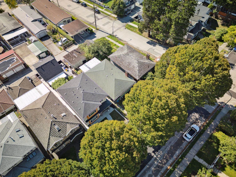3110 E 8th Avenue, Vancouver, BC, V5M 1X6 - 4