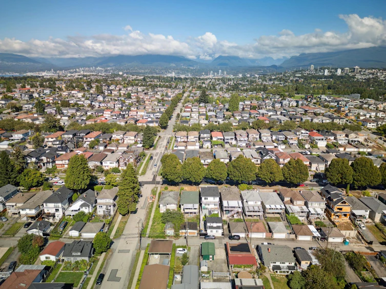 3110 E 8th Avenue, Vancouver, BC, V5M 1X6 - 16