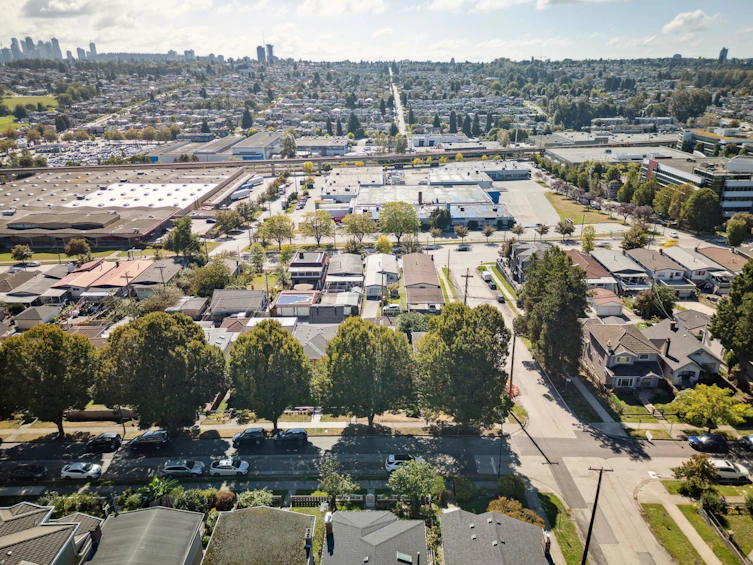 3110 E 8th Avenue, Vancouver, BC, V5M 1X6 - 20