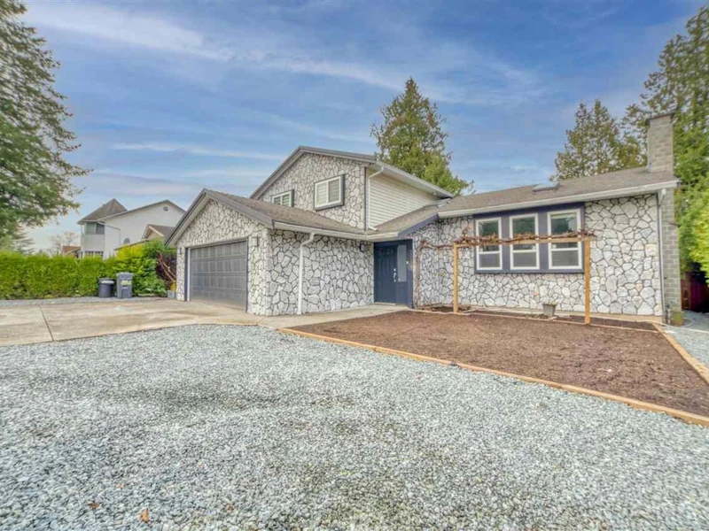 20117 50th Avenue, Langley BC V3A 3S8