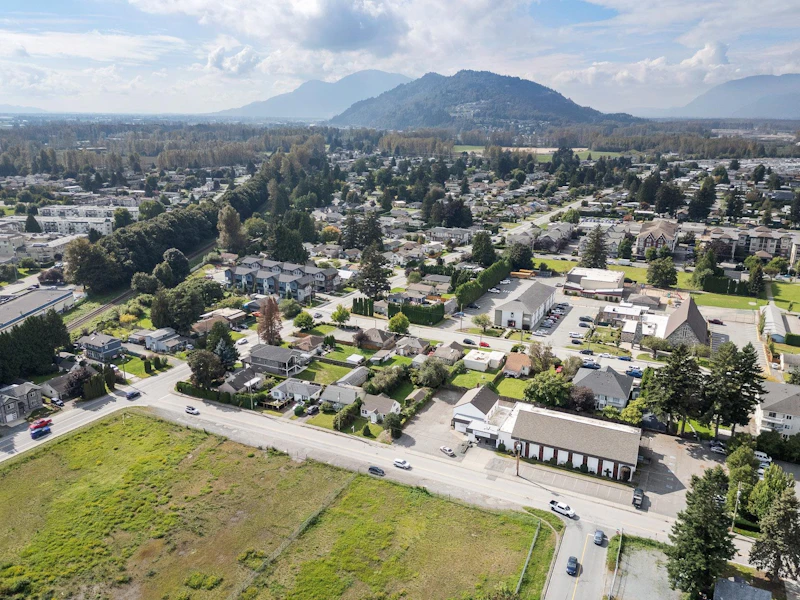 8861 School Street, Chilliwack BC V2P 4L5