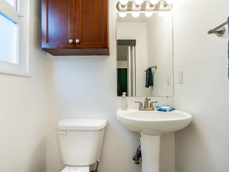1381 E 11th Avenue, Vancouver, BC, V5N 1Y6 - 30