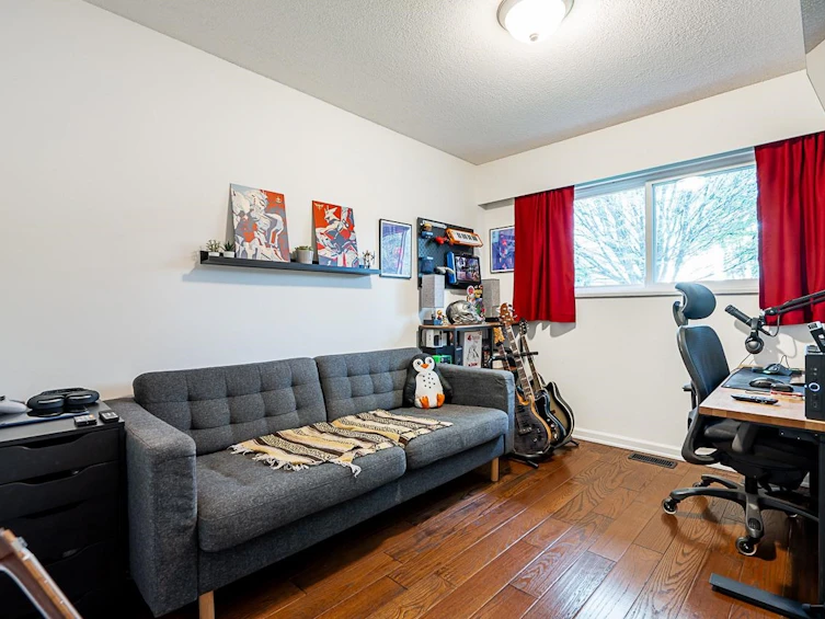 1381 E 11th Avenue, Vancouver, BC, V5N 1Y6 - 31