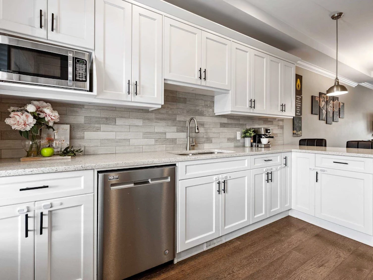 8641 Cedar Street, Mission, BC, V4S 0E1 - 2