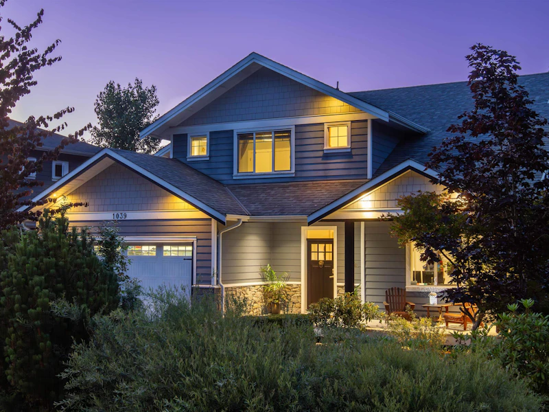 1039 Jay Crescent, Squamish BC V8B 0P3