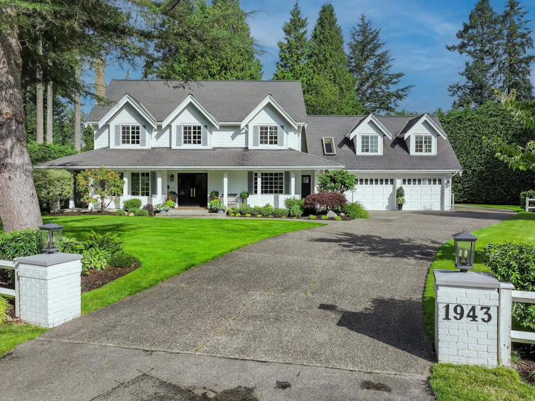 1943 133b Street, Surrey, BC, V4A 7S7