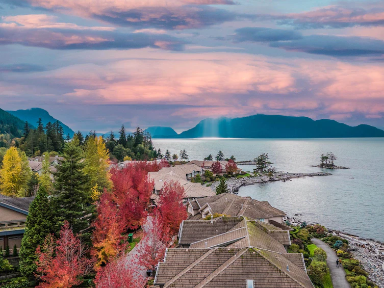 5 Beach Drive, West Vancouver, BC, V0N 3Z1 - 2