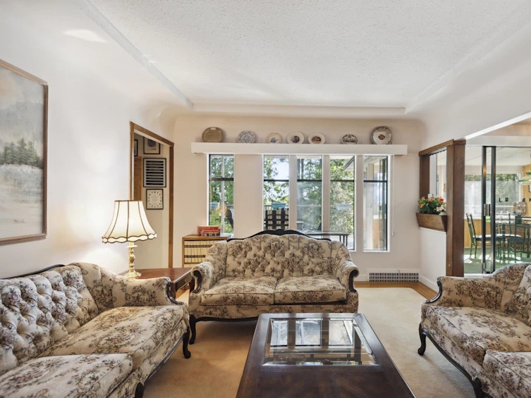 1026 West Keith Road, North Vancouver, BC, V7P 3C6 - 3
