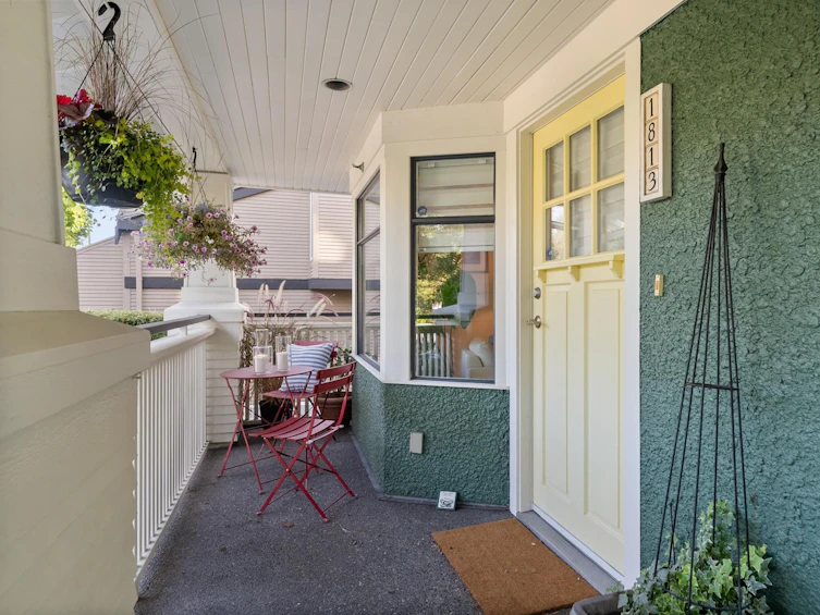1813 Macdonald Street, Vancouver, BC, V6K 3X7 - 2