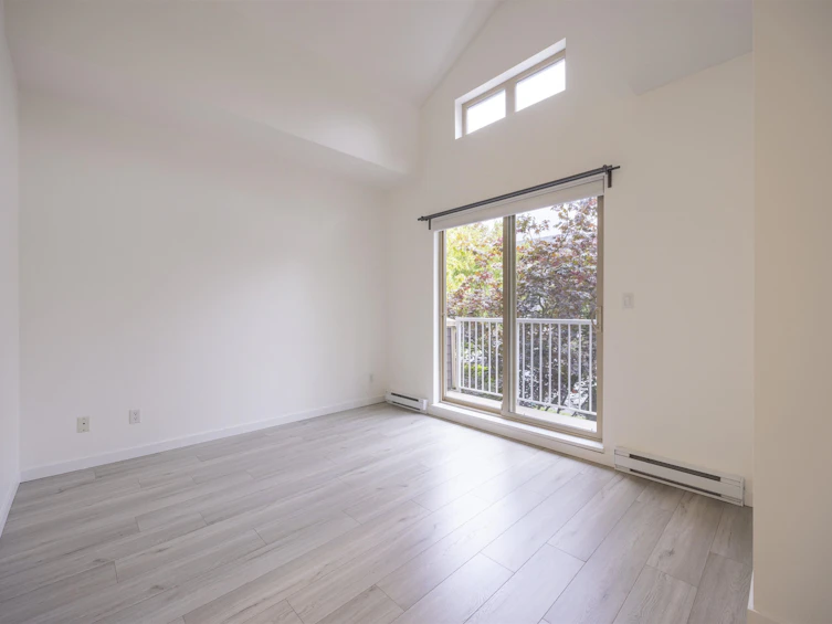 7353 Macpherson Avenue, Burnaby, BC, V5J 0B2 - 17