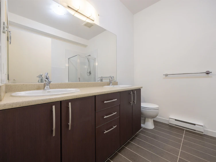 7353 Macpherson Avenue, Burnaby, BC, V5J 0B2 - 19