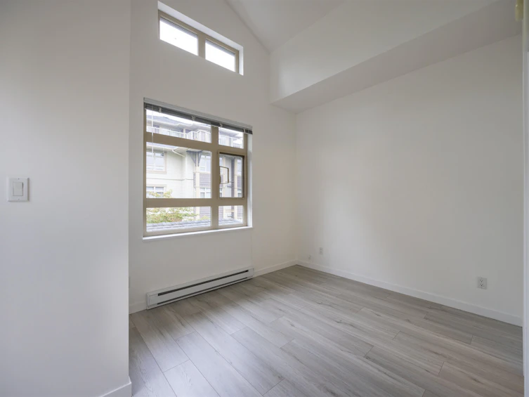 7353 Macpherson Avenue, Burnaby, BC, V5J 0B2 - 21