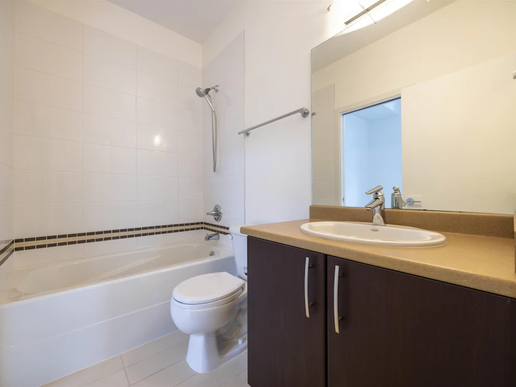 7353 Macpherson Avenue, Burnaby, BC, V5J 0B2 - 24