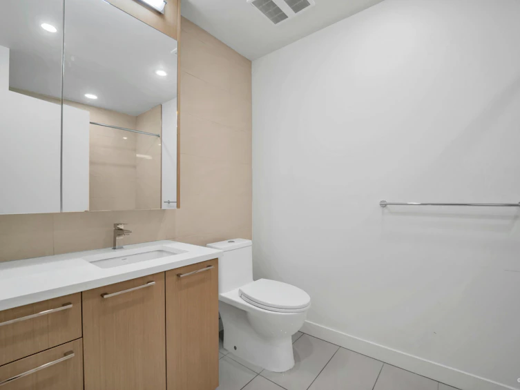 407-4033 May Drive, Richmond, BC, V6X 0T3 - 9