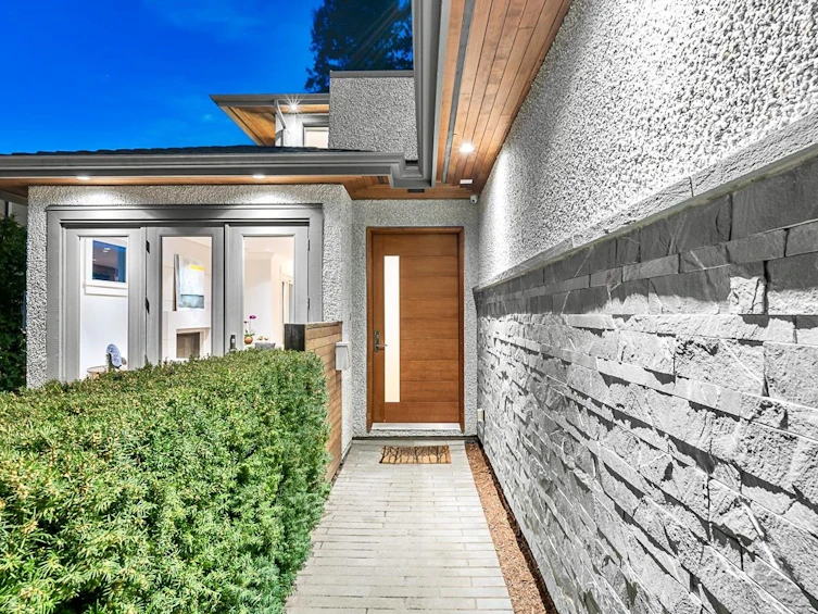 6455 Pitt Street, West Vancouver, BC, V7W 2C1 - 3