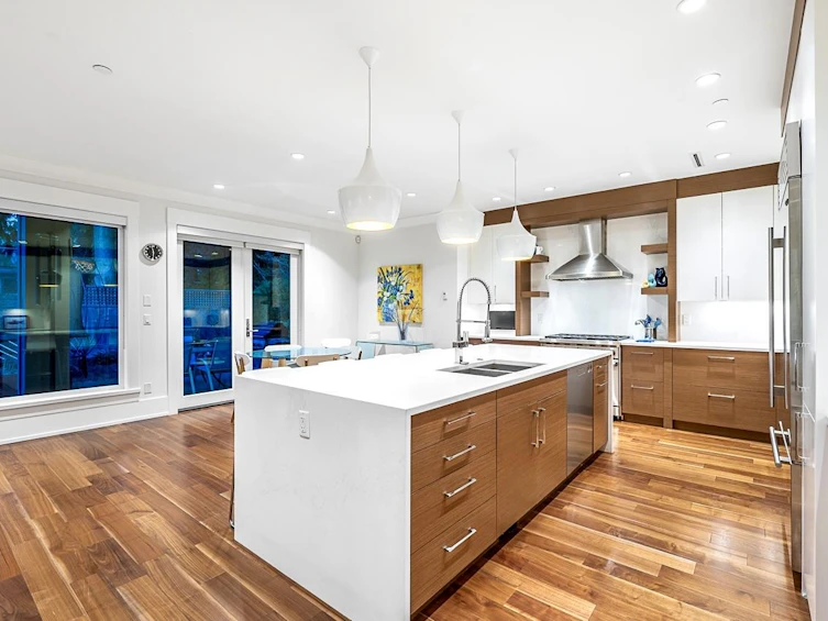 6455 Pitt Street, West Vancouver, BC, V7W 2C1 - 16