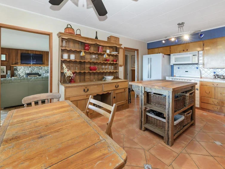6315 Sunshine Coast Highway, Sechelt, BC, V7Z 0M3 - 14