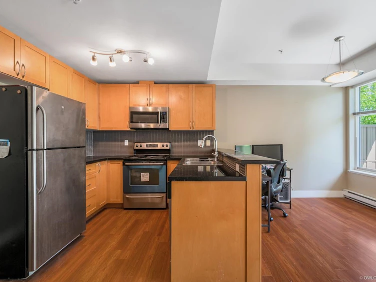 227-5155 Watling Street, Burnaby, BC, V5J 1W8 - 5