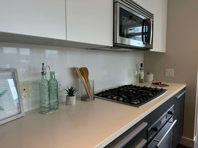 1304-2008 Rosser Avenue, Burnaby, BC, V5C 0H8 - 8