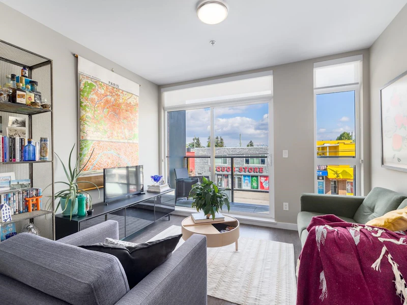 205 - 6555 Victoria Drive, Vancouver BC
