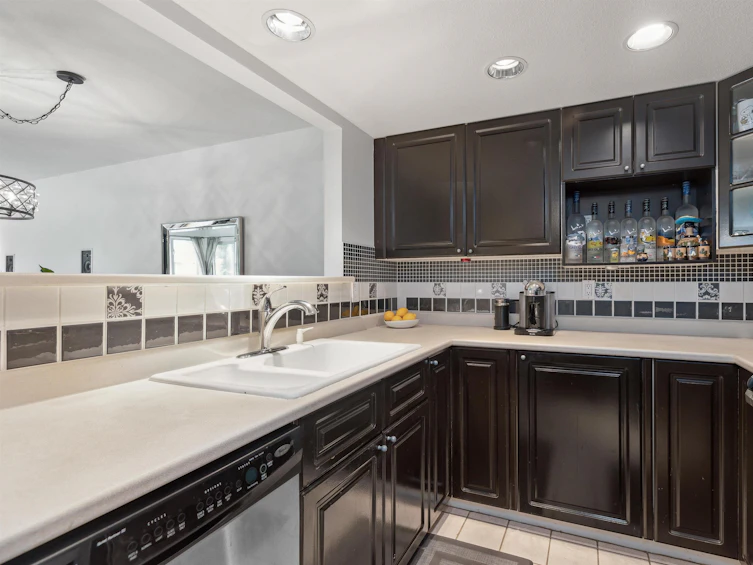 302-789 West 16 Avenue, Vancouver, BC, V5Z 1S8 - 14