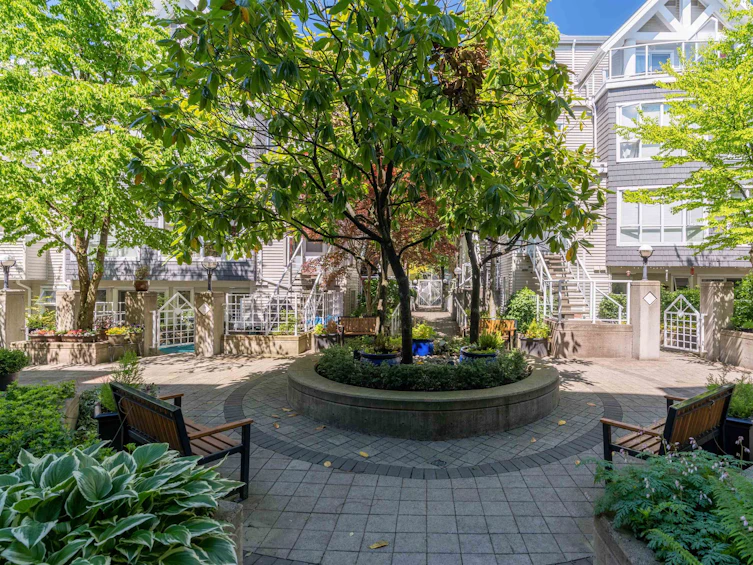 302-789 West 16 Avenue, Vancouver, BC, V5Z 1S8 - 23