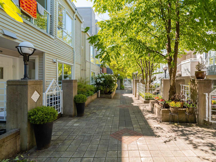 302-789 West 16 Avenue, Vancouver, BC, V5Z 1S8 - 25