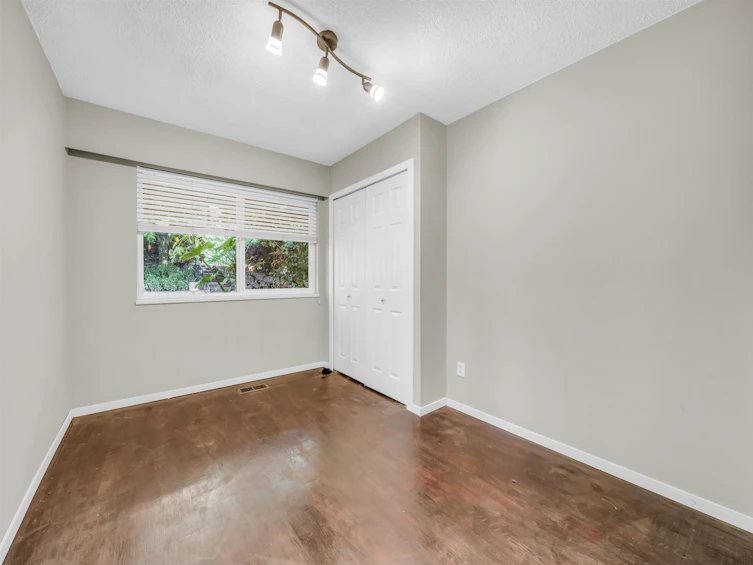 957 Shavington Street, North Vancouver, BC, V7L 1K6 - 23