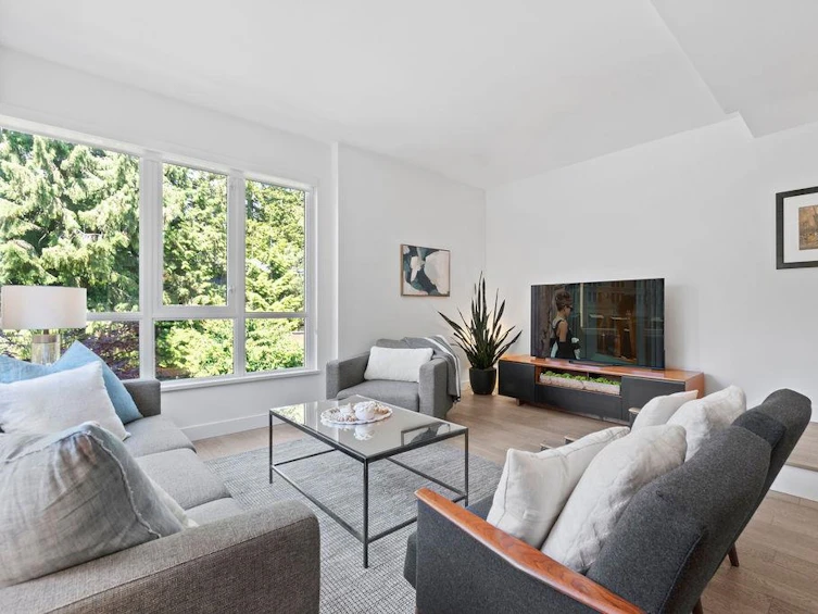203-1055 Ridgewood Drive, North Vancouver, BC, V7R 0A6 - 10