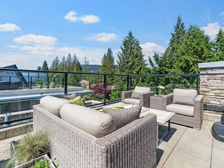 203-1055 Ridgewood Drive, North Vancouver, BC, V7R 0A6 - 27