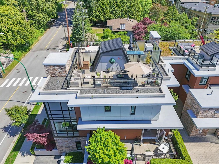 203-1055 Ridgewood Drive, North Vancouver, BC, V7R 0A6 - 30