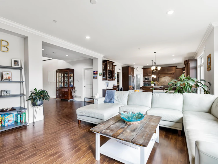 23418 Huston Drive, Maple Ridge, BC, V4R 0C8 - 4