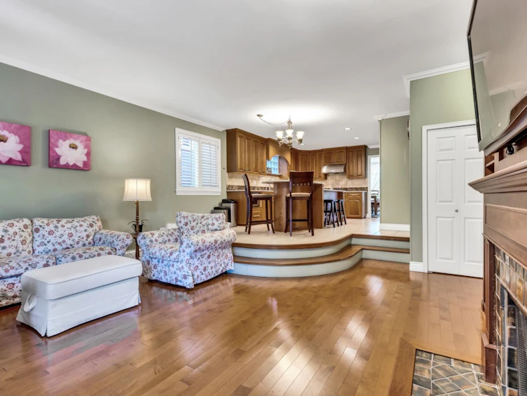 1950 W 36th Avenue, Vancouver, BC, V6M 1K8 - 5