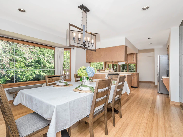 12715 18a Avenue, Surrey, BC, V4A 7R5 - 10