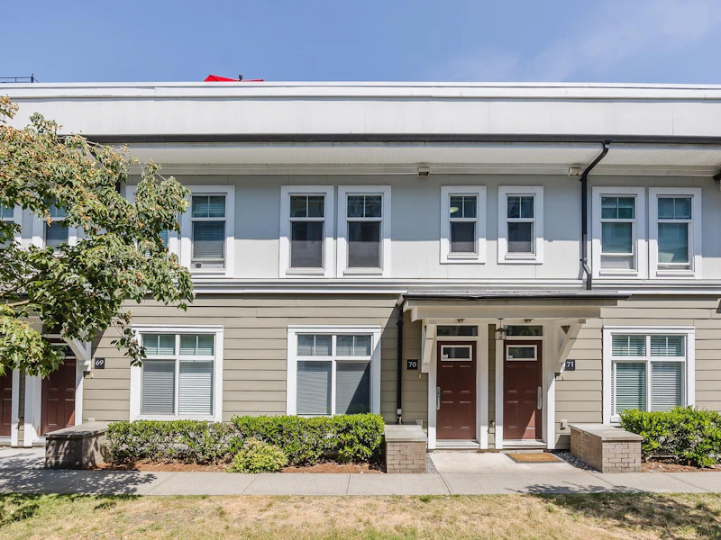 70 - 15833 26th Avenue, Surrey BC V3Z 2X5