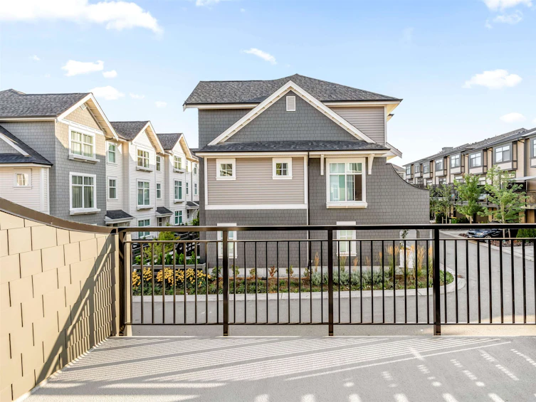 84-14151 58a, Surrey, BC, V3X 0L1 - 20
