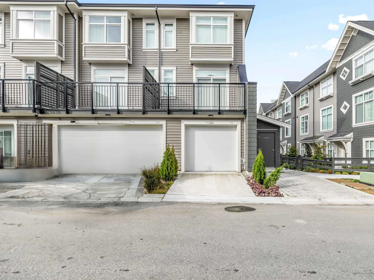 84-14151 58a, Surrey, BC, V3X 0L1 - 19