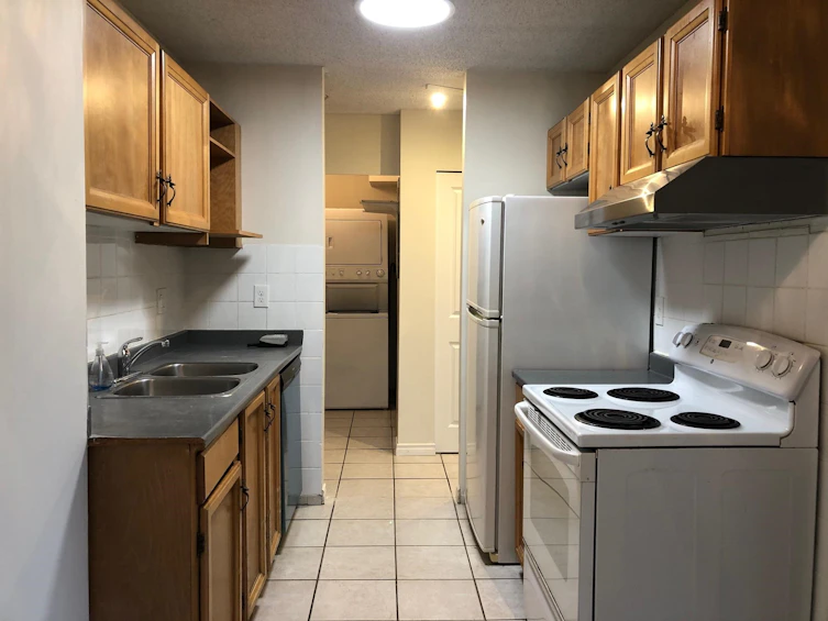 217-8591 Westminster Highway, Richmond, BC, V6X 3E2 - 3