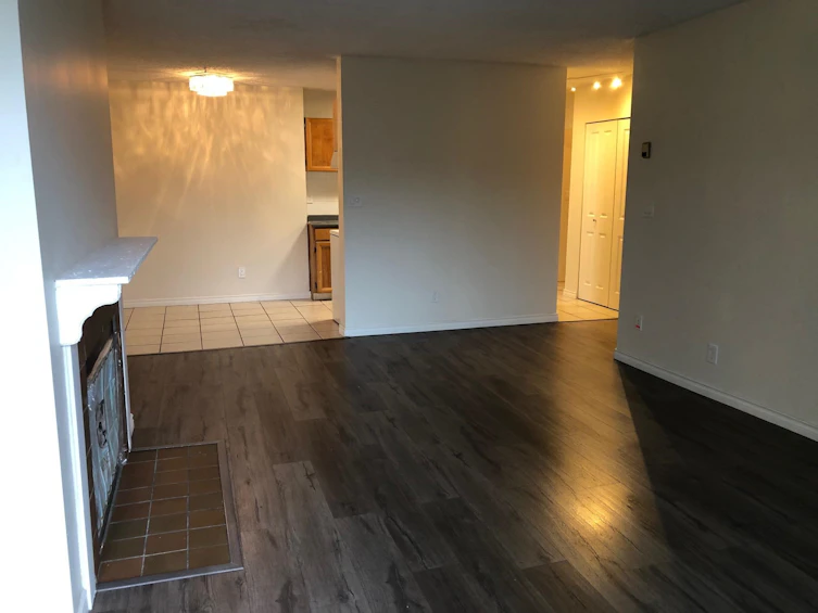 217-8591 Westminster Highway, Richmond, BC, V6X 3E2 - 8