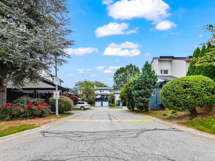 34-12180 189a Street, Pitt Meadows, BC, V3Y 1V8 - 35