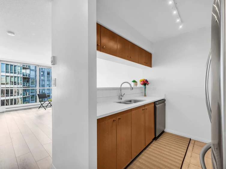 1202-822 Homer Street, Vancouver, BC, V6B 6M3 - 2