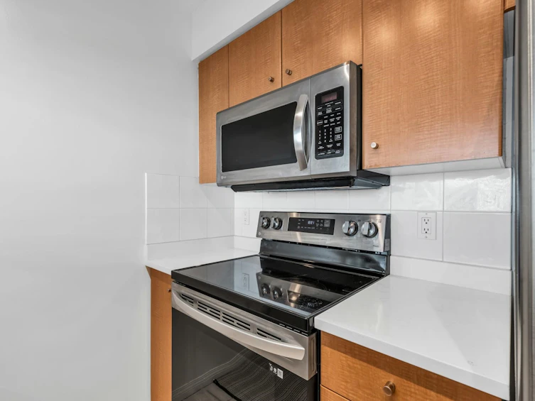 1202-822 Homer Street, Vancouver, BC, V6B 6M3 - 4