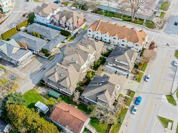 8-5053 47 Avenue, Delta, BC, V4K 1R2 - 3