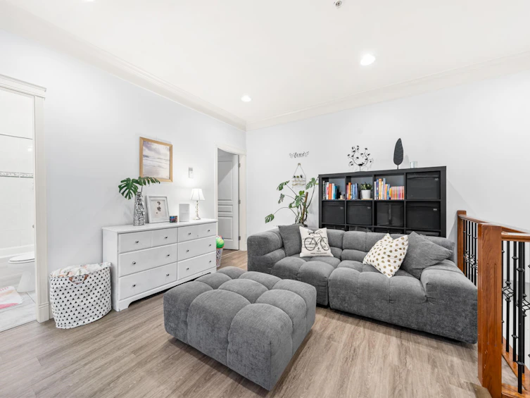 1430 E 8th Avenue, Vancouver, BC, V5N 1T4 - 11
