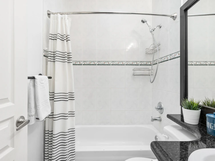 1430 E 8th Avenue, Vancouver, BC, V5N 1T4 - 27