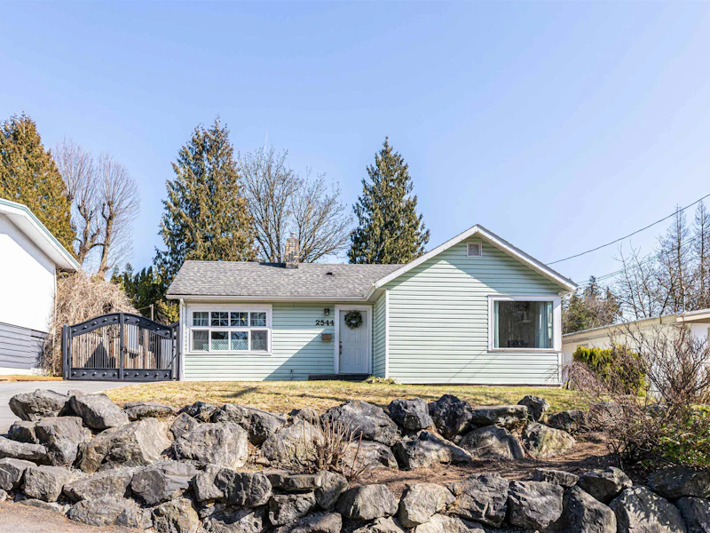 2544 Campbell Avenue, Abbotsford BC V2S 4A4