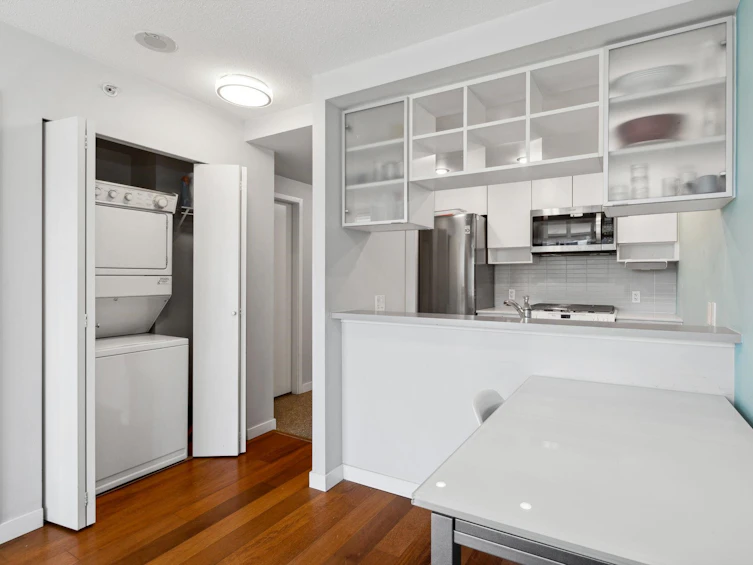 1603-928 Beatty Street, Vancouver, BC, V6Z 3G6 - 10