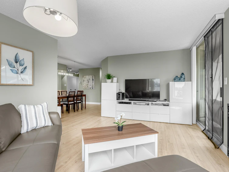 304-168 Chadwick Court, North Vancouver, BC, V7M 3L4 - 6