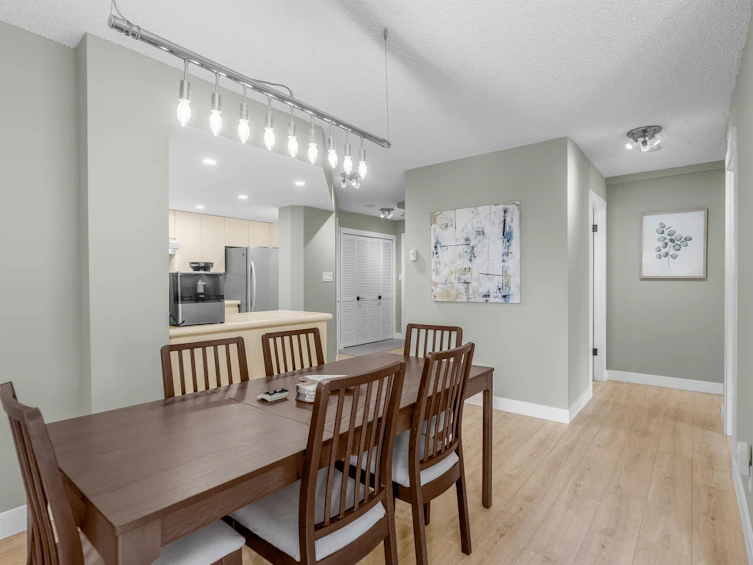 304-168 Chadwick Court, North Vancouver, BC, V7M 3L4 - 8
