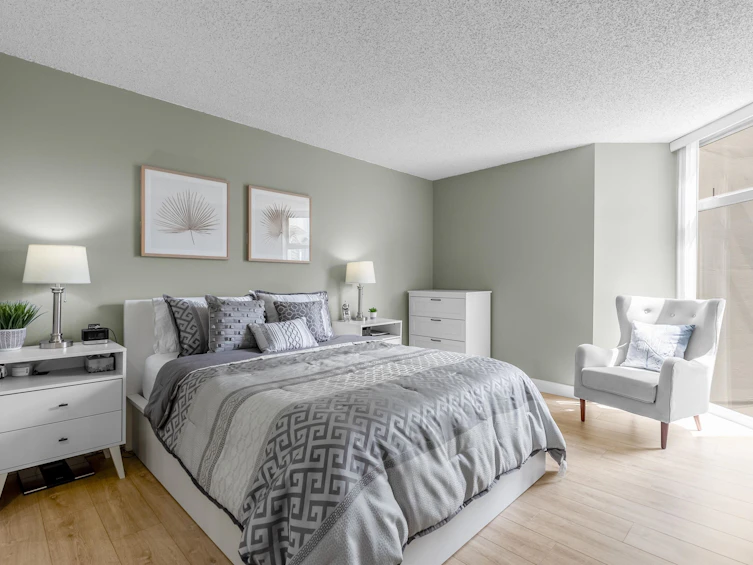 304-168 Chadwick Court, North Vancouver, BC, V7M 3L4 - 10